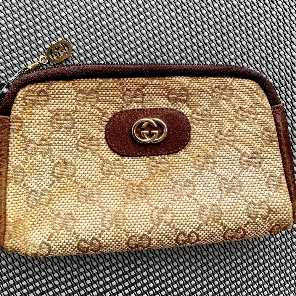 Gucci cosmetic bag